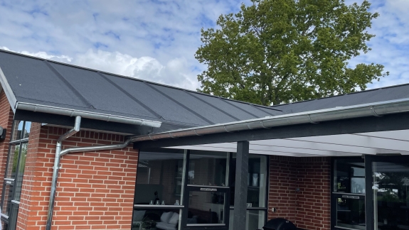Overdækket terrasse og nyt tag fra tømrerarbejde